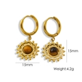 Orecchini a cerchio vintage con sole in acciaio inossidabile dorato e pietra occhio di tigre - Orecchini