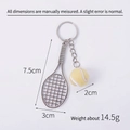 Porte-clés de sport miniature avec une raquette de tennis argentée et balle jaune - 2cm Petit / Raquette Argent + Balle Jaune Clair 2cm