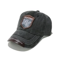 Dettaglio del cappello vintage in cotone con toppa NY e bordo in finta pelle marrone - M (56-58cm) / Nero