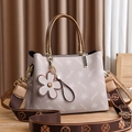 Borsa tote beige con trama litchi, stampe floreali e ampia tracolla in tessuto - Bianco Sporco