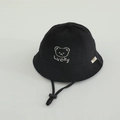 Chapeau bob en velours côtelé noir pour bébé avec broderie ours et cordon réglable - 48-50cm (1-2 ans) / Style Lucky / Noir