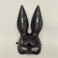 Glanzend zwart konijnenoren masker met spiegeleffect voor Halloween en cosplay feesten - Hard / Zwart
