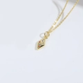 Collier doré avec pendentif losange serti de pierres colorées et chaîne maille jante - Losange