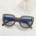 Cat eye sunglasses in translucent grey frames with blue gradient lenses for women and men - Jelly Grey