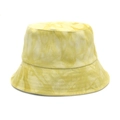 Dettaglio del cappello alla pescatora tie-dye giallo con cuciture rinforzate sulla tesa - M (56-58cm) / Giallo
