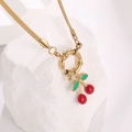 Collar de acero inoxidable dorado con colgante de cereza roja y cierre de resorte - Estilo Cereza Cadena de Hoja (XL-1091-2)