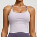 Eng anliegendes lila Yoga-Sport-Top mit dünnen Trägern und breitem Saum - S / Oberteile / Changrong-Lila