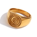 Anello sigillo in acciaio inossidabile placcato oro 18K con motivo a spirale di impronta - Anello con Sigillo a Spirale Impronta (Misura 6) / Oro