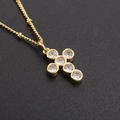 Collana a croce dorata con sei zirconi tondi trasparenti su fondo nero materico - Stile Croce Svuotata con Sei Diamanti Placcato Oro Reale (NF04-1) / Oro