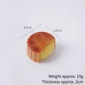 Realistisches Mondkuchen-Modell aus PVC mit Tuan Yuan Gravur und gelber Füllung - Vanillefüllung (Wort: Happy Reunion)