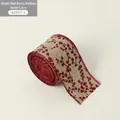 Ruban de Noël en faux lin kaki avec motifs baies rouges et largeur de 6,3 cm spécifiée - Ruban à Baies Rouges Kaki de 6,3 cm de Large / 2 Mètres