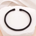 Elegante bracciale rigido aperto a treccia nera in acciaio inossidabile da donna - Nero