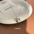 Elegante collar de perlas grises de 12mm con circón en cadena de plata de ley - Collar-Plata-Gris