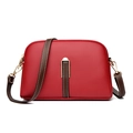 Elegante rode PU-leren schelptas voor dames met bruine verstelbare schouderriem - 22*15*6cm / Rood
