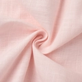 Vue macro détaillée d'un tissu en lin rose clair avec une texture tissée délicate - Toutes Les Couleurs Sont Disponibles Expédition Immédiate. Poids : 350 G / S