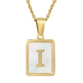 Collier en acier doré avec pendentif rectangulaire en nacre et lettre I gravée - Lettre I (Or)
