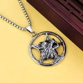 Collana punk vintage in argento con ciondolo testa di lupo e pentagramma su sfondo giallo - Testa di lupo + Catena in Acciaio