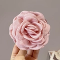 Pince à cheveux fleur camélia en organza rose avec délicats pétales en tissu - 11# Pince à Cheveux Rose Doux 9cm
