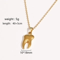Collier avec pendentif dent plaqué or style cowboy en acier inoxydable poli - Dent