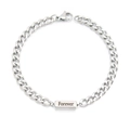 Détail du bracelet gourmette en acier poli avec gravure Forever sur la plaque - Chaîne NK gravée Forever Seule