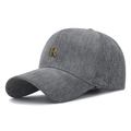 Casquette de baseball grise en tissu chevrons avec un emblème en métal doré R - Réglable / Gris