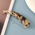 Detail view of 11cm tortoise shell pattern banana hair clip with gold metal spring - 6# Beige Acetate Banana Clip