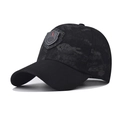 Berretto da baseball classico mimetico nero e grigio scuro con stemma logo a scudo - Regolabile / Mimetico Grigio Con Toppa