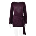Dettaglio mini abito in maglia viola scuro con arricciatura in vita e nodo laterale - S / Marrone