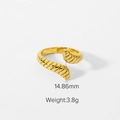 Detailed view of textured gold snake ring with 14.86mm size and 3.8g weight specs - Threaded Texture Open Style (JDR201345)