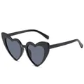 Modische herzförmige Sonnenbrille in Schwarz mit dunkelgrauen Gläsern für Damen - Glänzend Schwarz/Graue Linse