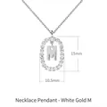 Ciondolo in argento 925 placcato oro bianco 18K con lettera M e diamanti incastonati - Stile Lettera M con Cornice Ovale Incastonata di Strass / 40-50cm Regolabile / Oro bianco