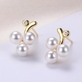 Elegant gold grape-shaped stud earrings with three white pearls and sparkling zircon - 925 Silver / White Grape Pearl Earrings