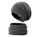 Dunkelgraues Strickmützen- und Schal-Set mit Sport-Lederpatch für den Winter - Grau