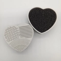 Gray heart-shaped silicone makeup brush cleaner mat with dry cleaning sponge set - Heart-shaped Dry Cleaning Box / Gray