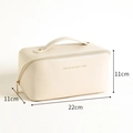 Kosmetiktasche aus cremeweißem Leder mit goldenem Reißverschluss, Maße 22x11x11 cm - Elfenbein