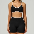 Conjunto de yoga negro de dos piezas con ribete blanco en contraste y pantalón corto - S / Sujetador+Pantalones Cortos - Negro/Blanco Contrastado