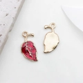 Roter Blattanhänger aus Emaille und Goldlegierung für DIY-Schmuckherstellung - Blatt 9.5x19.5mm