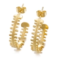 Orecchini a cerchio chic a forma di C dorati con design a lisca di pesce geometrico - Colore Oro (KE102252-KFC)