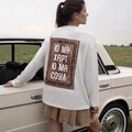Λευκό βαμβακερό μακρυμάνικο T-shirt με vintage κυριλλική εκτύπωση σε street style στυλ - S / Λευκό