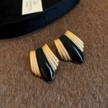 Macro shot of vintage gold ribbed stud earrings with black oval resin inlays - 15# Silver Pin Studs - Gold - Black Oval
