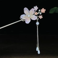 Goldene chinesische Haarstäbchen mit lila Blüten und hängenden Perlenanhängern - Helllila Transparente Blume Lange Quaste Perle (0452)