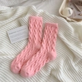 Cozy pink cable knit thermal socks in thick wool-like material for winter comfort - One Size / Pink
