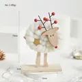 Handgefertigte Weihnachtsdeko Rentier aus Wollfilz mit Holzsockel, Höhe 19 cm - Nr.3 Weißes Plüschschaf