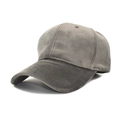 Nahaufnahme einer grauen Samt-Baseballkappe mit weichem Stoff und Nahtdetails. - M (56-58cm) / Grau