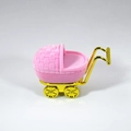 Portagioie a forma di passeggino in velluto rosa con ruote dorate per anelli e collane - 86X42X63MM / Rosa