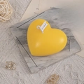 Candela profumata gialla a forma di cuore con etichetta decorativa su base marmo - Giallo (Lime Basilico e Mandarino)