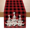Detalle de camino de mesa de lino a cuadros rojos y negros con pinos de Navidad blancos - Árboles Blancos Cuadros Rojos y Negros
