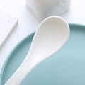 Cuillère en céramique blanche pour feutres magiques à l'eau avec finition émaillée - 1 Cuillère en Céramique