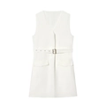 Robe courte blanche sans manches col V avec ceinture et grandes poches sur fond blanc - Blanc