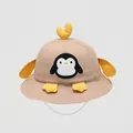 Dettaglio di un cappello da sole per neonati con ricamo pinguino e decori 3D gialli - 50cm (1-3 anni) / Kaki